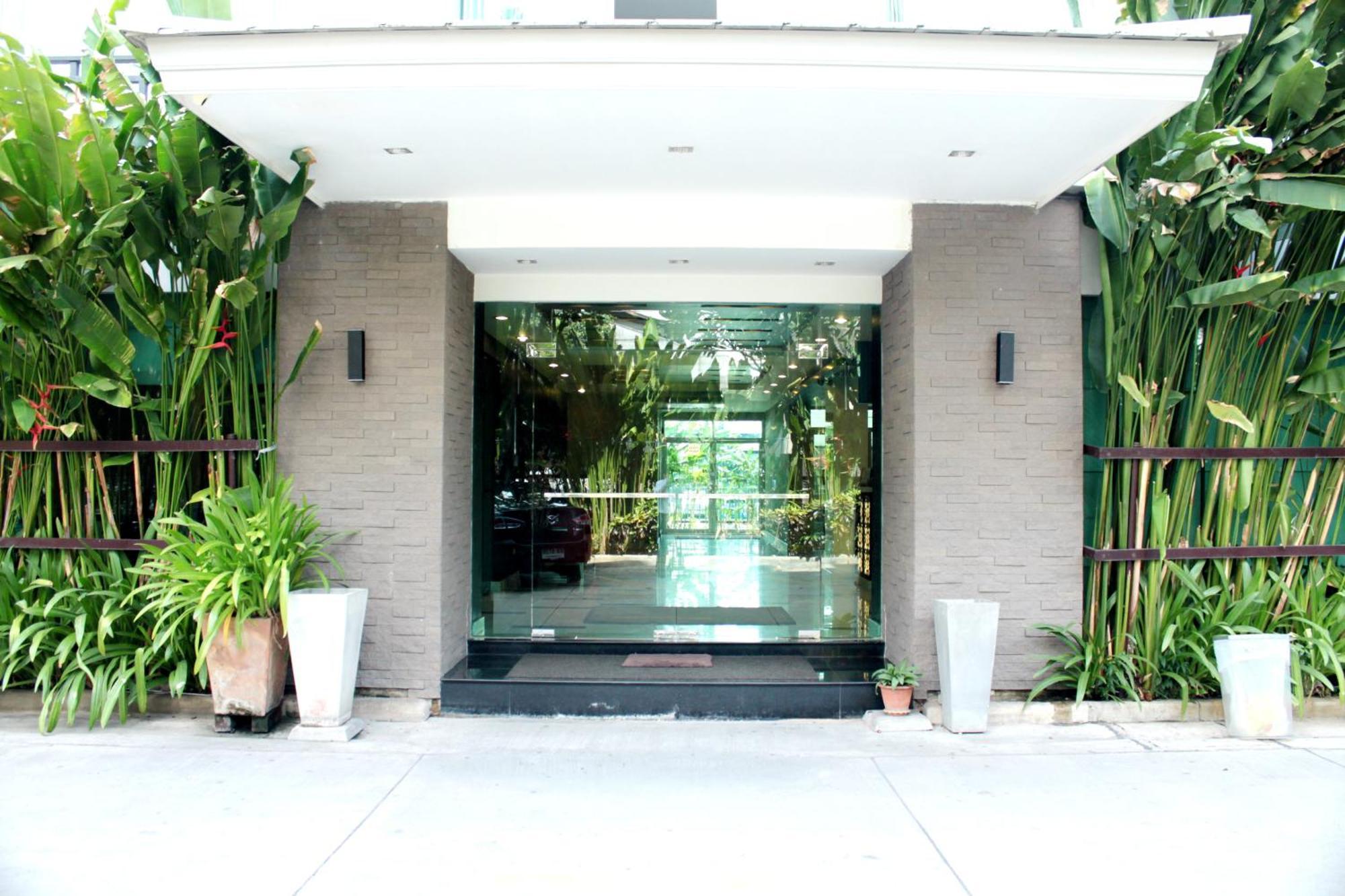 14 Resort Bangkok Esterno foto