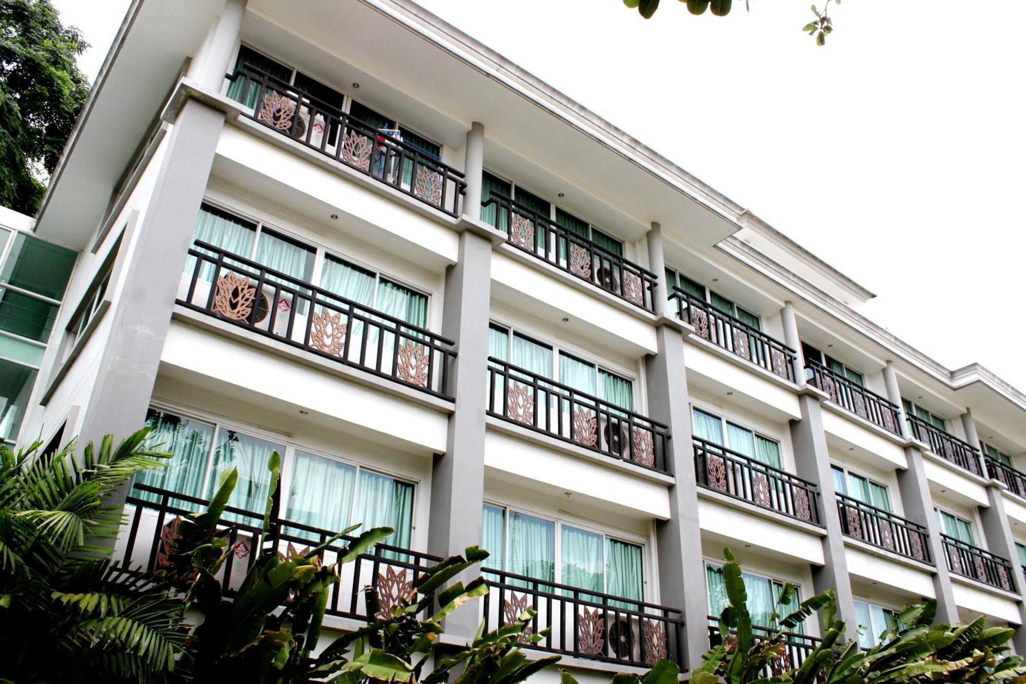 14 Resort Bangkok Esterno foto